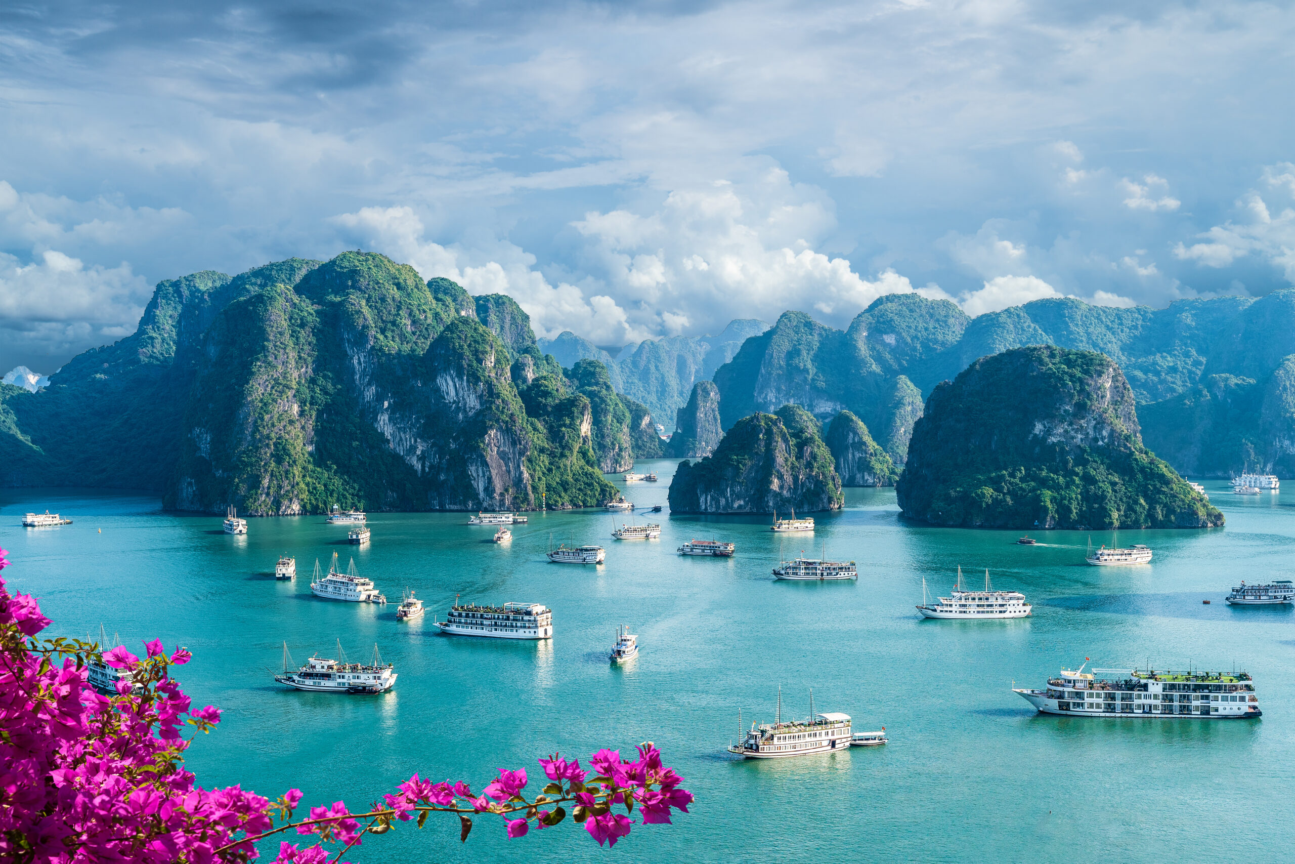Vietnam Tour Package Highlights: Hanoi to Ho Chi Minh Journey