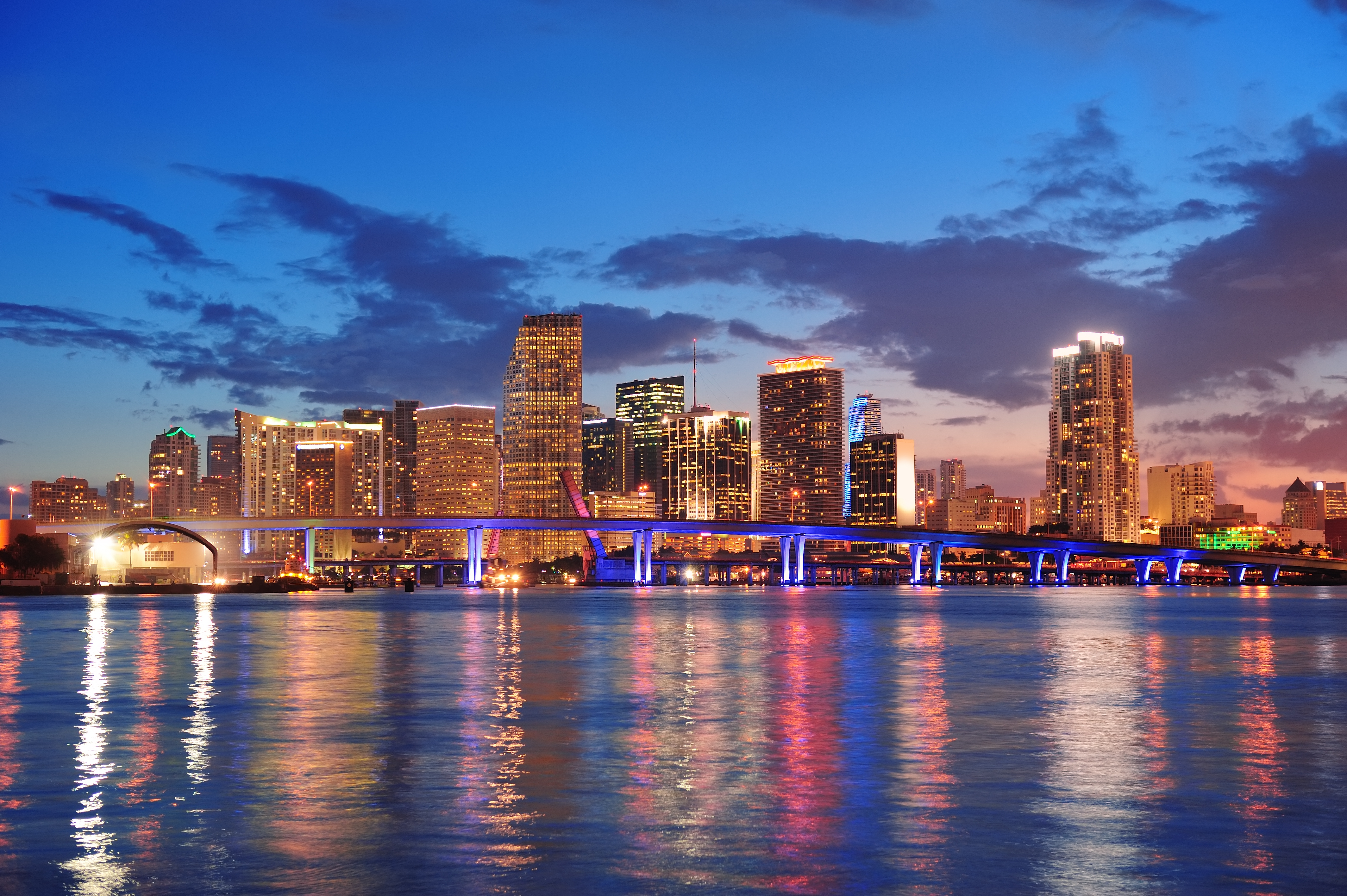 California & Vegas Explorer: A 7-Day USA Group Tour